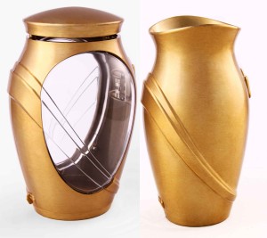 Hřbitovní lampa a Váza kamali bronz
