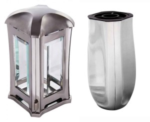 Hřbitovní lampa a Váza stříbrná
