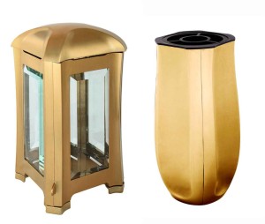 Hřbitovní lampa a Váza zlatá